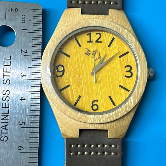 🖤Hawaii KOA WOOD watch NWOT main image 2
